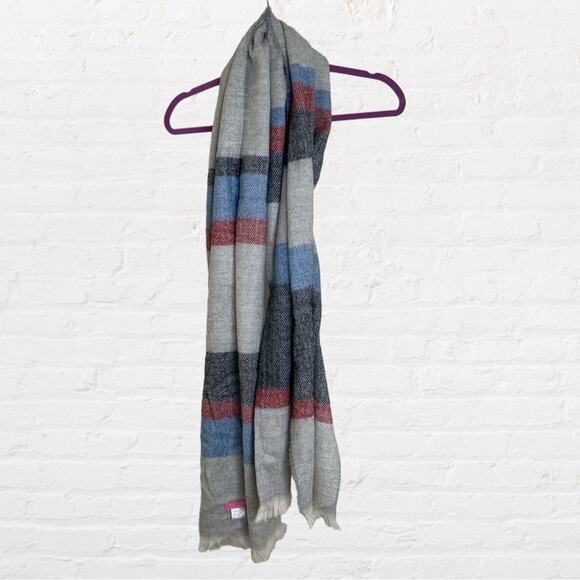 Isaac Mizrahi New York striped scarf - Picture 1 of 4